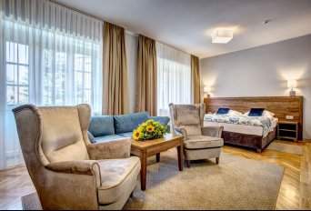 Hotel Książ*** ve Valbřichu